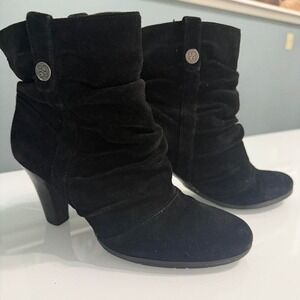 BCBG Generation Black Suede Slouch Ankle Boots Size 7.5 High Heel Booties